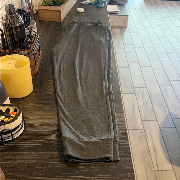 Men's Gray Sweatpants/joggers - Picture 2 of 4